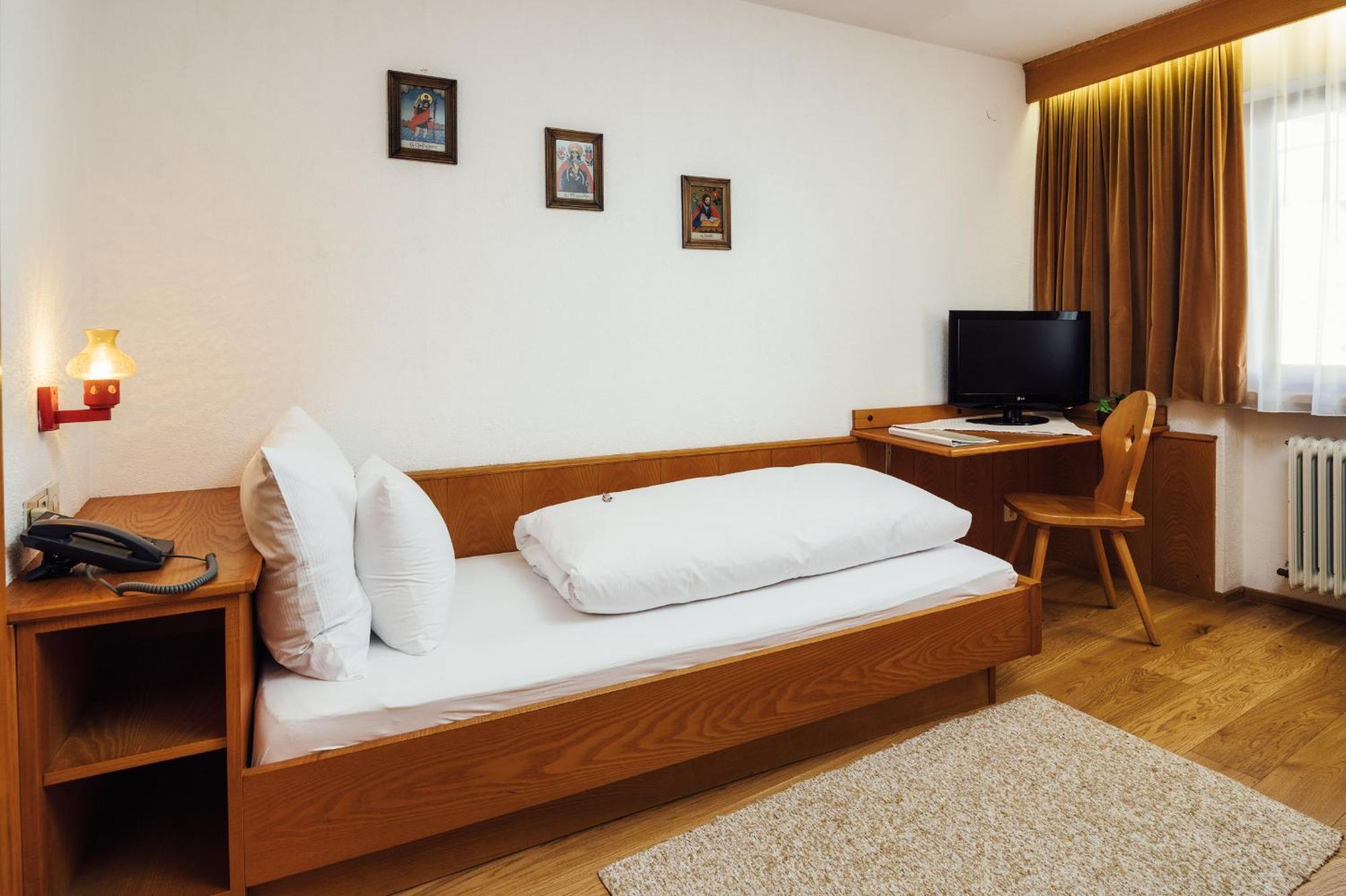Hotel Komperdell Зерфаус Екстер'єр фото